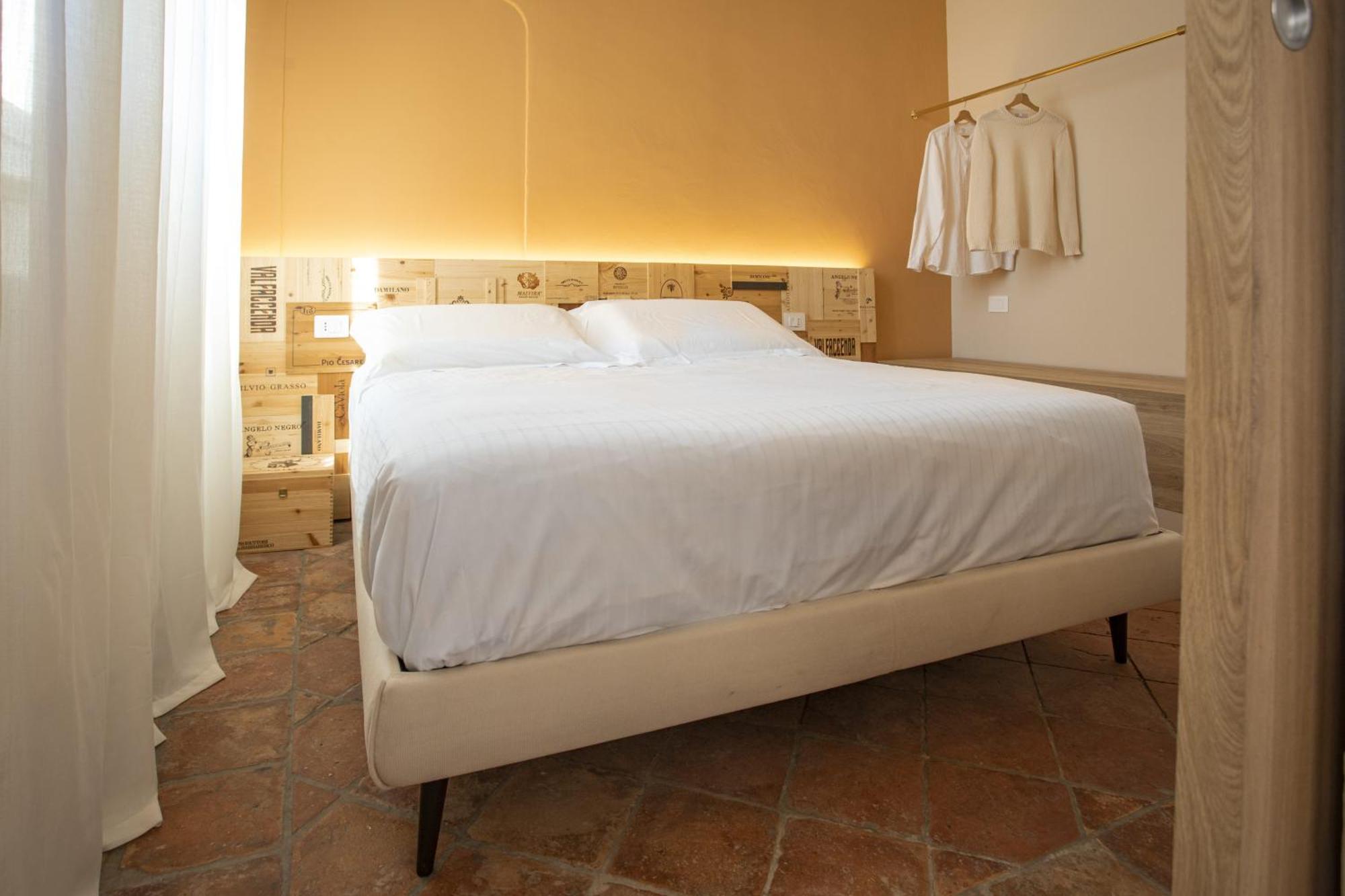 Palazzo Ratti Boutique Rooms Кераско Екстериор снимка